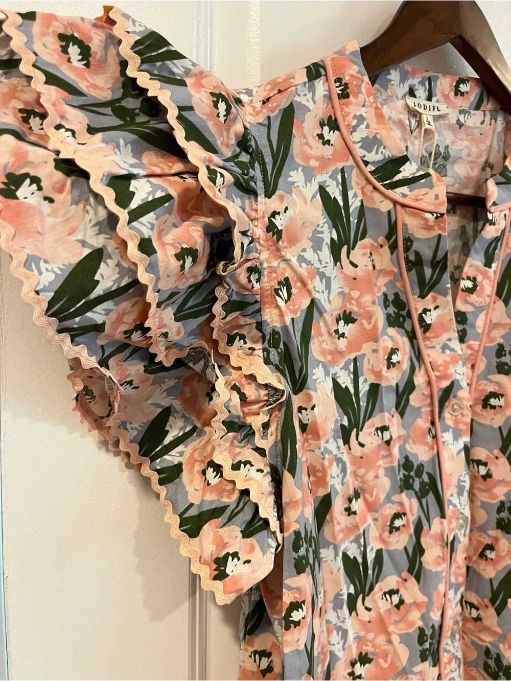 JODIFL Blush Floral Ruffle-Sleeve Women’s Dress - Picture 4 of 8